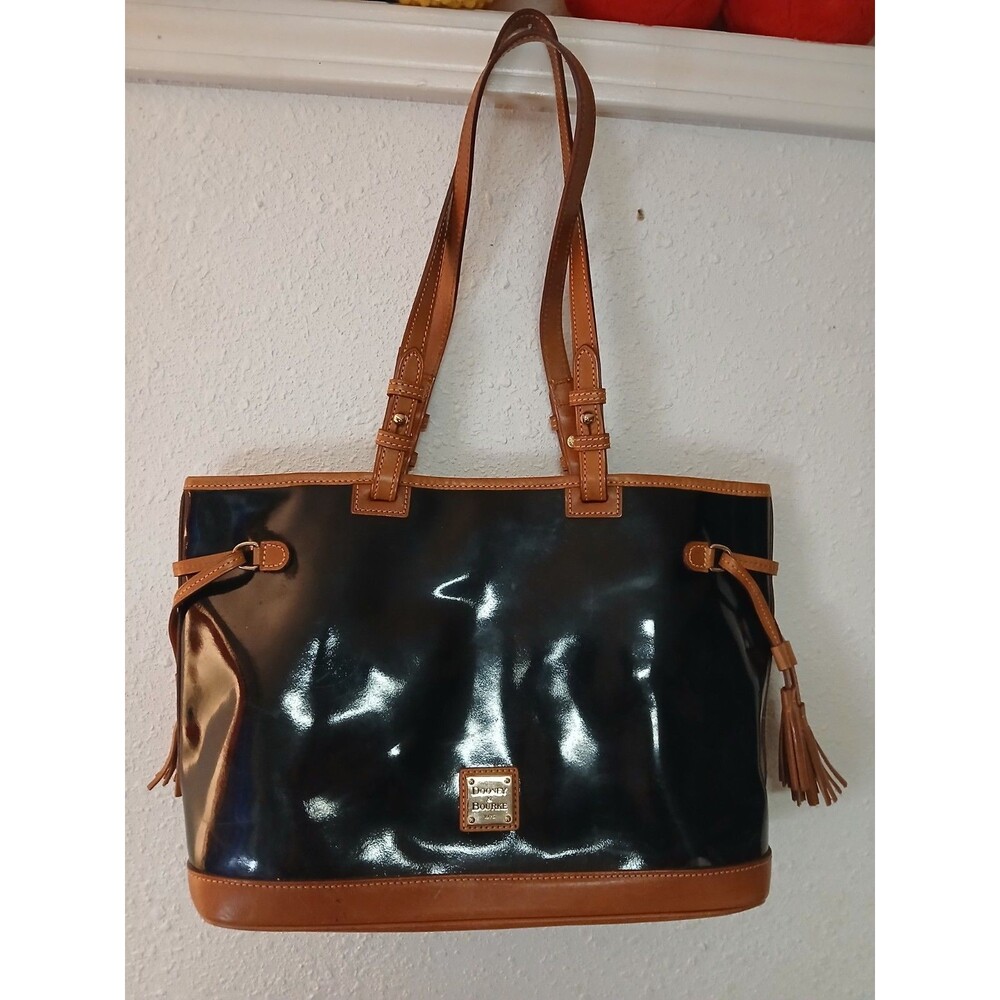 Designer Vintage Dooney Bourke Handbag large tote Shopper Patent Black Red VTG
